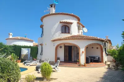 Image de Villa Regina avec piscine privée à Els Poblets