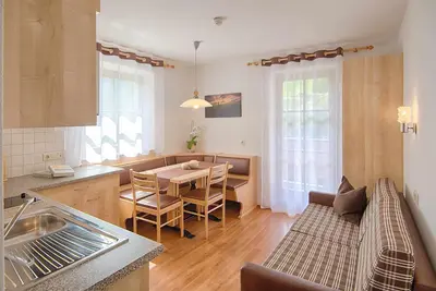 Image de Appartement \"Löfflerblick A Schwarzenstein\" avec vue sur les montagnes, sauna et remous