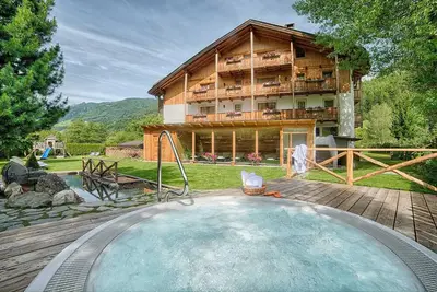 Image de Appartement \"Löfflerblick B Plus Turnerkamp\" avec vue sur les montagnes, Wi-Fi, sauna et remous