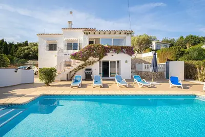 Image de Villa 'Casa de Mi Padre' avec vue sur la mer, piscine, Wi-Fi et jardin