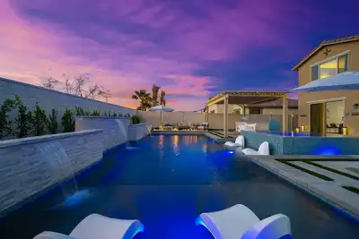 Image de Magnolia House - Brand new hidden gem with tranquil pool and spa