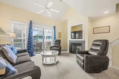 Image de Good Vibes at Cambridge Cove Town Home, Family Fun Water Park, Beat Traffic with Flex-Stay