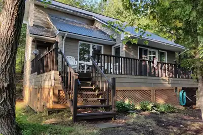 Image de Tranquil Island Cottage on the Rideau Waterway (Boat Required for Access)