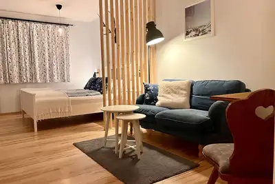 Image de Studio apartment with mountain views