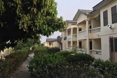 Image de Cozy family and business retreat at Winneba Low-Cost