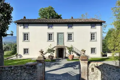 Image de Villa Carnicelli historique, écologique, durable, 450m², piscine, design