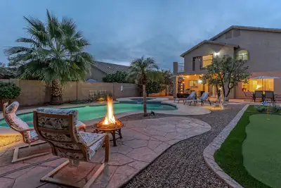 Image de Boulder Mt Highlands: Near Golf & Trails, Pool w/Opt Heat, Spa, Putt Green, King Beds & TVs All BRs