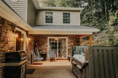 Image de 3br Cozy Country Cabin w/ Hot Tub near Penns Creek