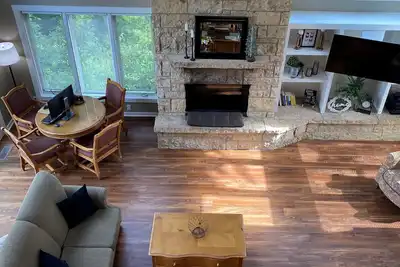 Image de Galena's Premier Lakeview 6 Br/5. 5 Ba Executive Home; Can rent as 4, 5 or 6 Br