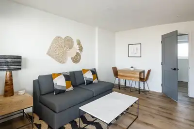 Image de Beachside Queen Suite Steps from the Sand (205)
