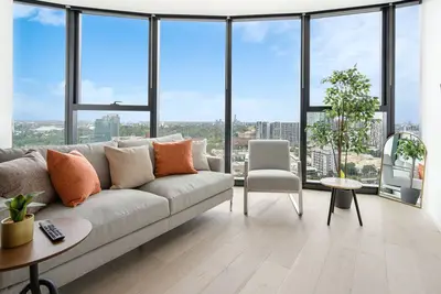 Image de Glamorous 3 bedder Southbank home#2 Free  parking