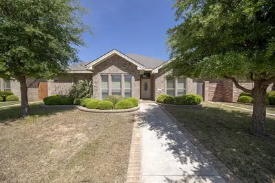 Image de Right At Home-Midland Retreat with covered patio