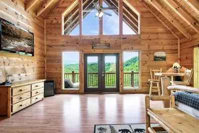 Image de Mountain Cabin *Views*Hot Tub*Wifi *Pool Table