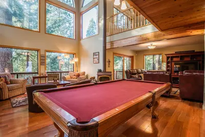 Image de Grandpas Dream Luxury Chalet with Central Heat!