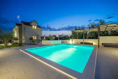 Image de Holiday home with swimming pool