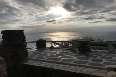 Image de Rare and magical panoramic view of Mykonos and the Aegean sea.