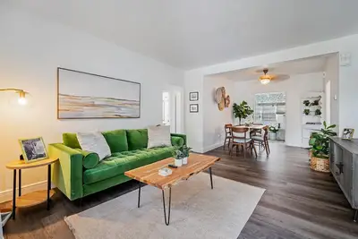 Image de Nassau House - Classic Bungalow in Miami