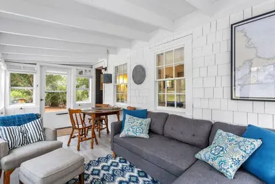 Image de Historic Cottage on White Pond, near Downtown Chatham and beaches