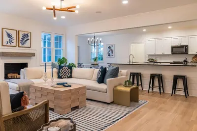 Image de Home in Cuscowilla with Private Pool and Spa