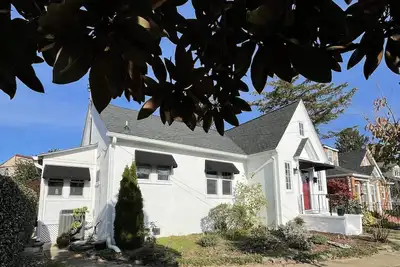 Image de Annapolis-Eastport Cottage Home - Walk Everywhere - Rv Van Parking & Hook-up too