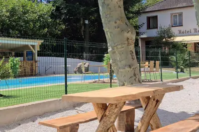 Image de Gîte Le Creusot-Bourgogne avec Piscine - Rdc accessible Pmr
