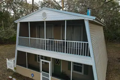 Image de Charming Santa Fe River Cottage - 10-15 min from 3 of Fla's most popular springs