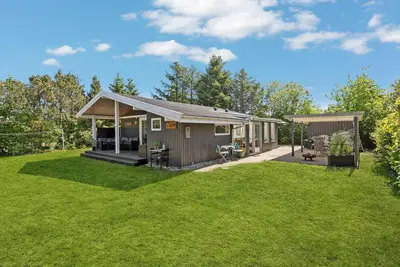 Image de Maison confortable à Hemmet avec WiFi