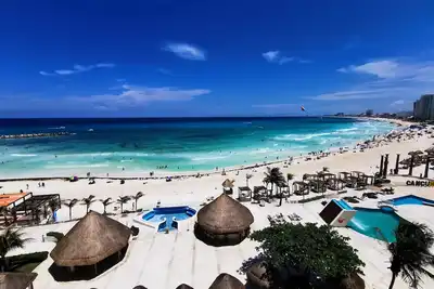 Image de 5 star hotel! By the week only! Friday to Friday. one mo to 12 mo adv. booking.