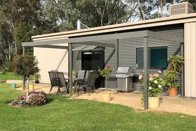 Image de Peaceful, comfortable and convenient river retreat