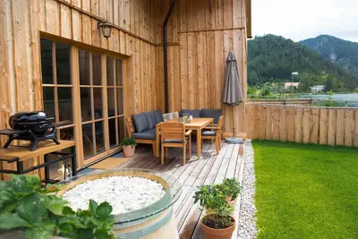 Image de Maisonette with lake view - Chalet am Schneeberg See