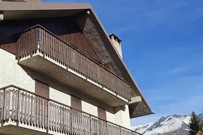 Image de Beautiful attic accommodation in old village with panoramic views