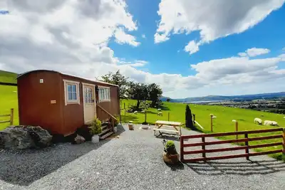 Image de Croft head Shepherd's hut on traditional Lakeland farm