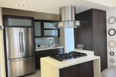 Image de Beautiful home 10 min from everythin! !