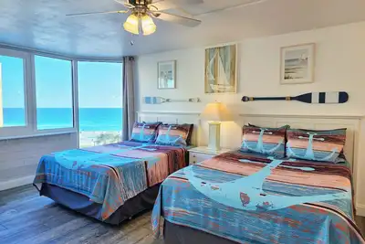 Image de 🐬Direct Oceanfront Resort 🏖️Spectacular view🌞Free Beach Chairs⚡Great location