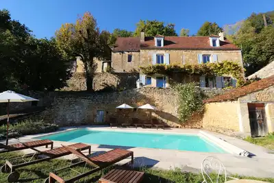 Image de Maison de charme***+ Piscine + Vue panoramique au coeur du Périgord