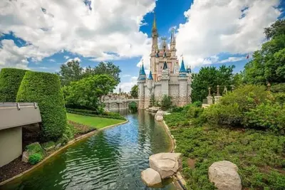 Image de AAAmazing! Suite-Sleep 6. Minutes to Disney. 2