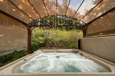 Image de Dreamy Couples Cabin in the Shenandoah Forrest