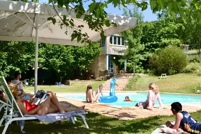 Image de Gite de Groupe 400 m2 Bruniquel 15- 19 personnes