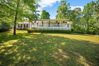 Image de Luxury home perfect for Family\/Friend get-a-way to enjoy Dahlonega!
