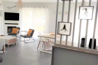 Image de Très joli appart neuf avec jardin au calme, plage à pied, internet wifi, parking