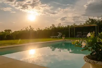 Image de Modern, comfortable Tuscan villa with private pool 10 minutes from the beach,