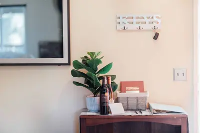 Image de Spacious 5 Br home w/ pool – Centrally Located!