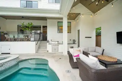 Image de Heights Area Luxe Retreat - Pool, Hot Tub & Games