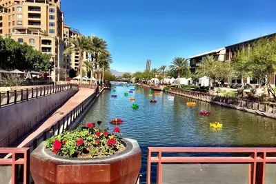 Image de Best Scottsdale Location 2br w/Covered Parking