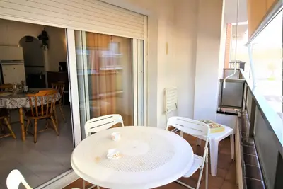 Image de 2190 Las Murallas 1-1, TRÈS Bien SITUÉ, PRÈS Des Commerces Et Plage, Quartier De La Citadelle De Roses.