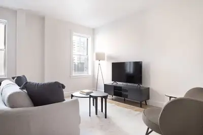 Image de Lovely Ues 2br w/ Doorman, walk to Met & Central Park, by Blueground