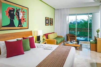 Image de 5 Dimon Hotel: Occupancy: 6 adults, 2 kids under 12 years old, One Jacuzzi Tub