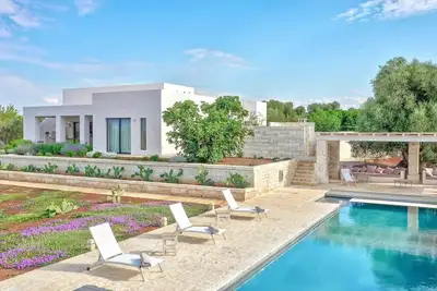 Image de Villa à Ostuni avec 6 chambres à coucher, 11 couchages