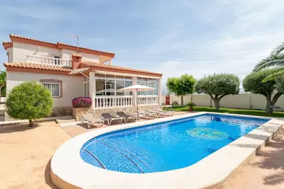 Image de Villa Mediterranea uniquement pour les familles