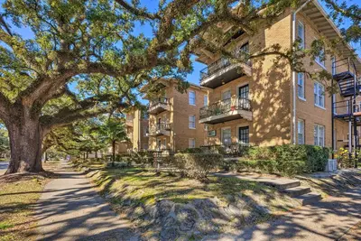 Stunning Alabama Studio ~ 2 Mi to Dtwn Mobile!